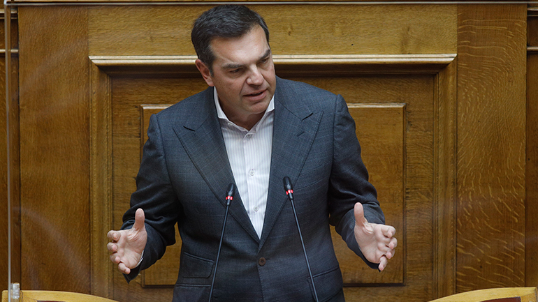 Τσίπρας στη Βουλή: Ο φάκελος της ΑΔΑΕ περιέχει τα παράνομα έργα του σκοτεινού παρακράτους που έστησε ο Μητσοτάκης